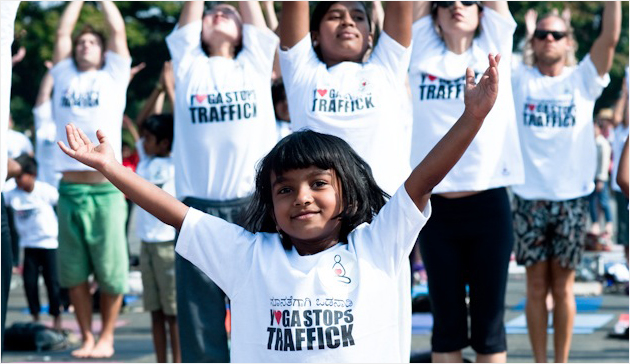 Yoga Stops Traffick 2013, een mooi succes!